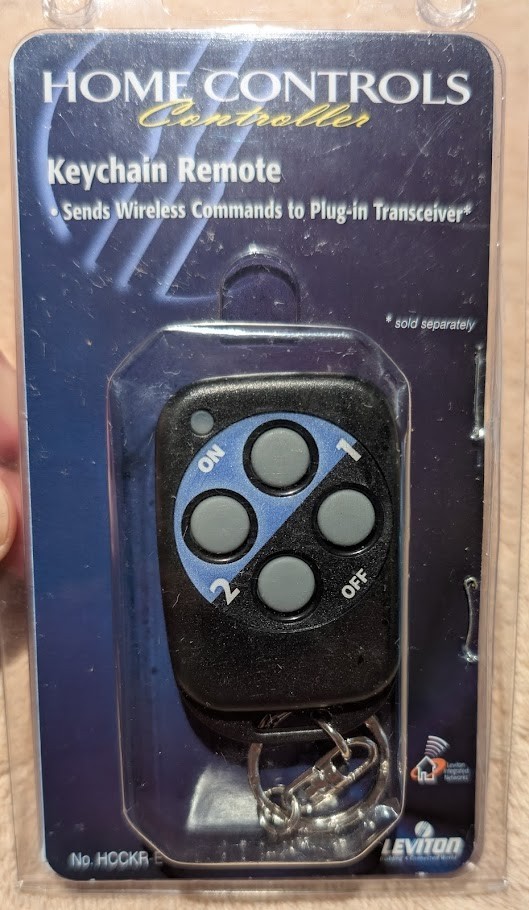 LEVITON HCCKR-E KEYCHAIN REMOTE HOME CONTROL FOR WIRELESS COMMAND TO PLUG-IN