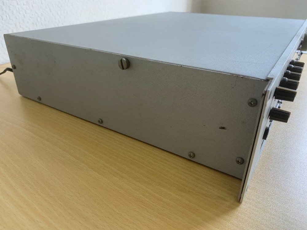 KORG TRITON Rack Synthesizer Working not tested