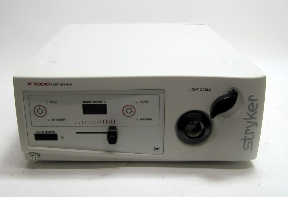Stryker X-7000 Endoscopy Light Source X7000 379 Hours