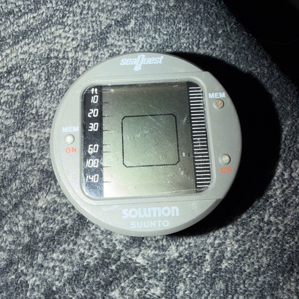 Suunto Solution  Scuba Dive  Computer Only No Batteries Or Straps