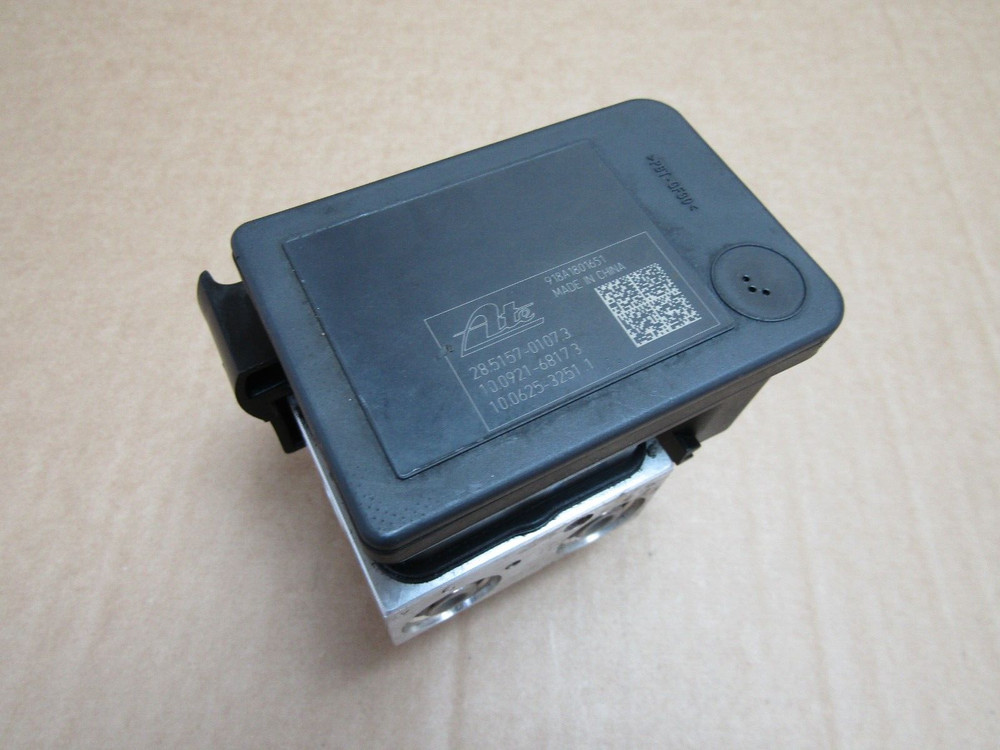 Triumph Speed Twin 1200 2019 ABS pump control unit module (14502)