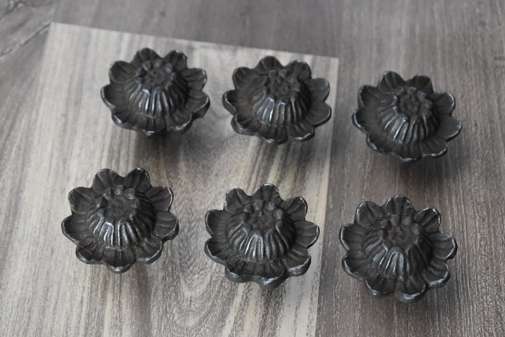 Vintage FLORAL cast iron cabinet drawer door knobs handle pull rustic Look 6pcs