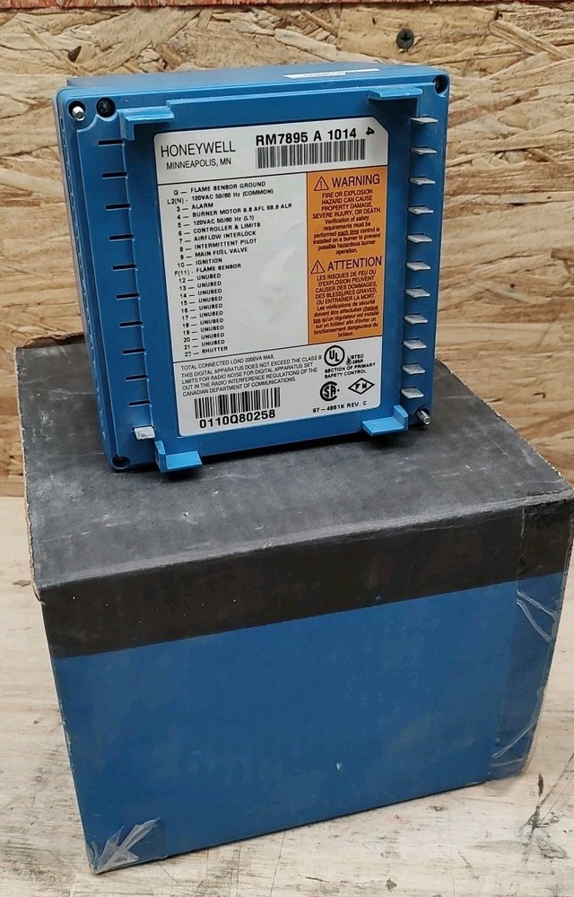 NEW Honeywell RM7895 A 1014 Automatic Programming Control 120VAC BURNER CONTROL