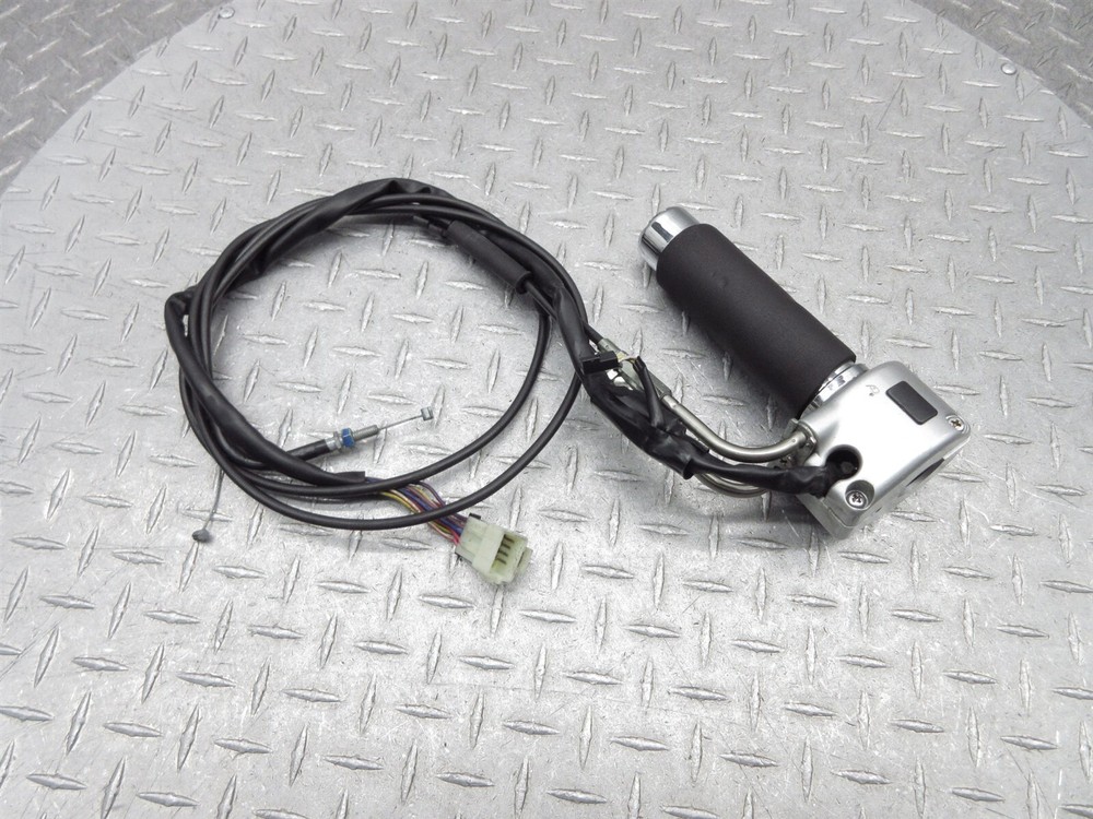 2005 04-05 Victory Kingpin Right Switch Throttle Control Cable Handlebar Grip