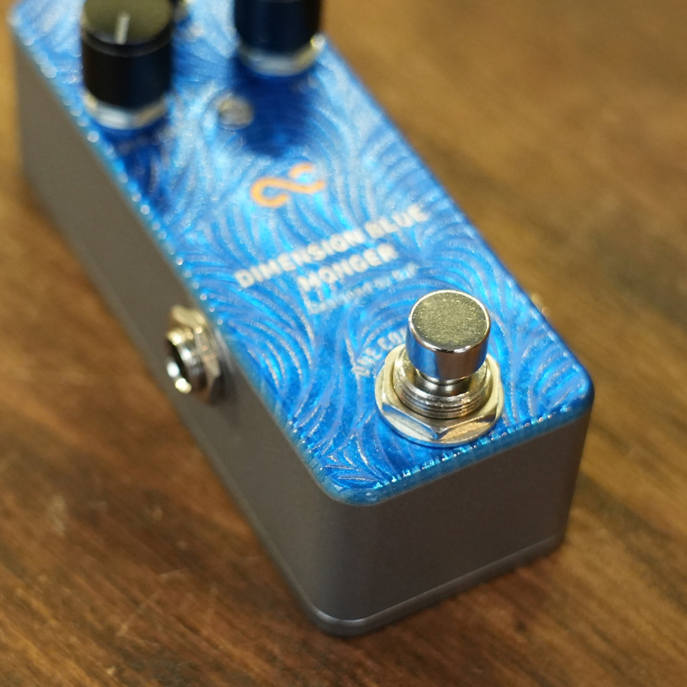 One Control Dimension Blue Monger Modulation Guitar Effector