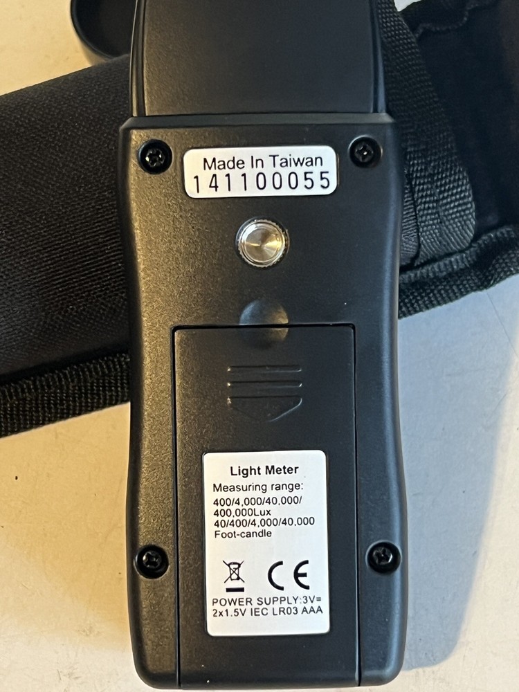 Extech LT40 LED Light Meter With Carrying Case High Accuracy Device