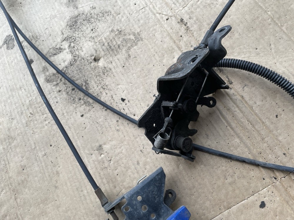 Scania R Grill Lock Set