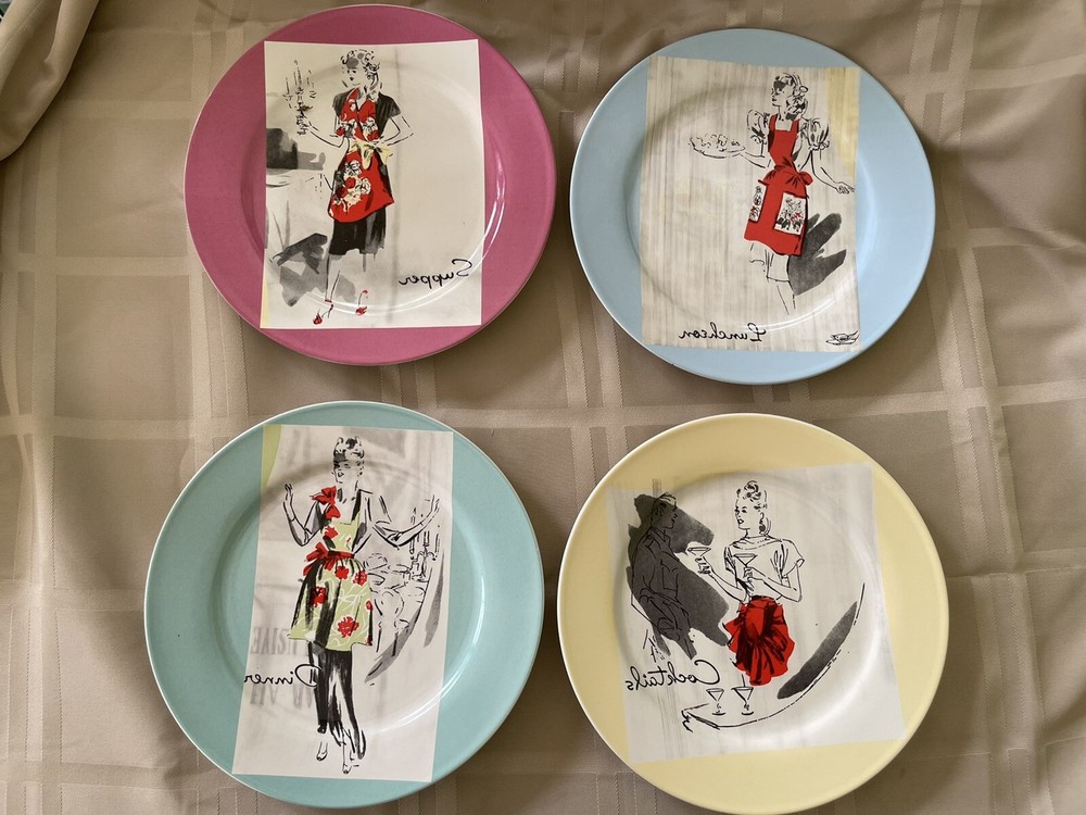 Salad Plates - Retro Charm NEW in box!