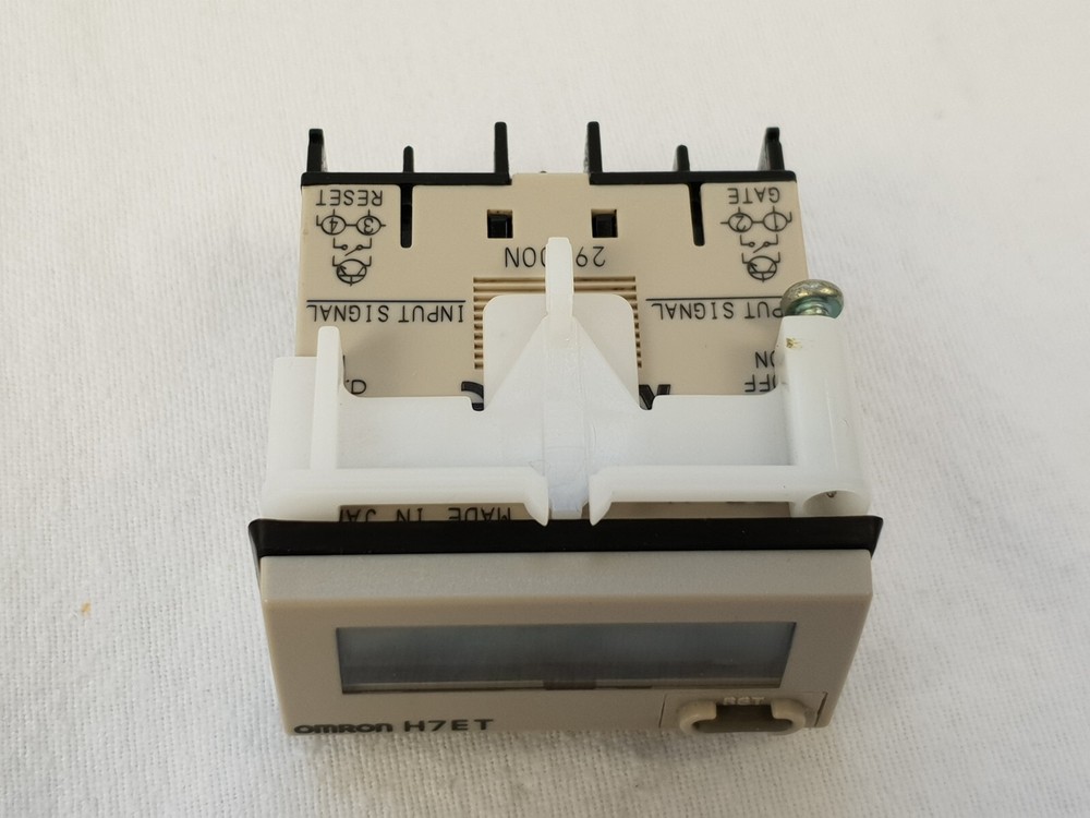 Omron H7ET-N1 Time Counter - Unused