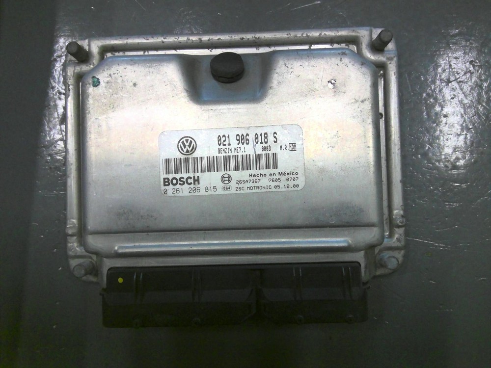 VOLKSWAGEN JETTA Engine Control Module (ECM) 021 906 018 S