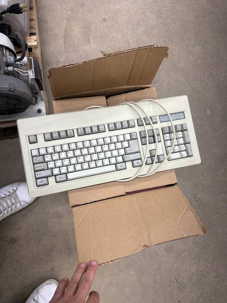 USED Hermes Vanguard 3400 computerized engraving CNC machine with controller