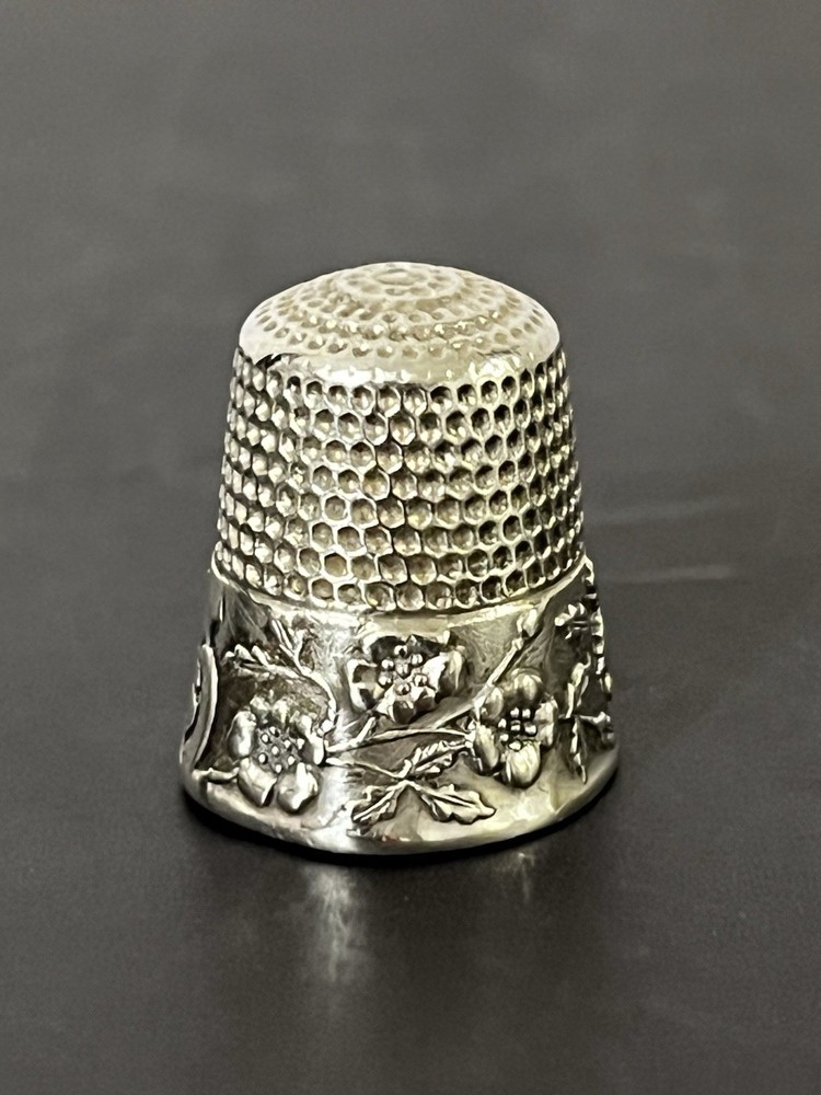 Sterling Silver Antique Thimble Flower Design Size 11