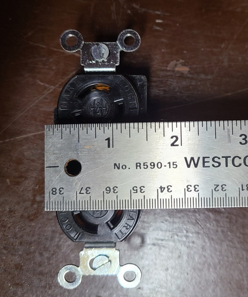 ARROW-HART #7580 LOCKING DUPLEX OUTLET