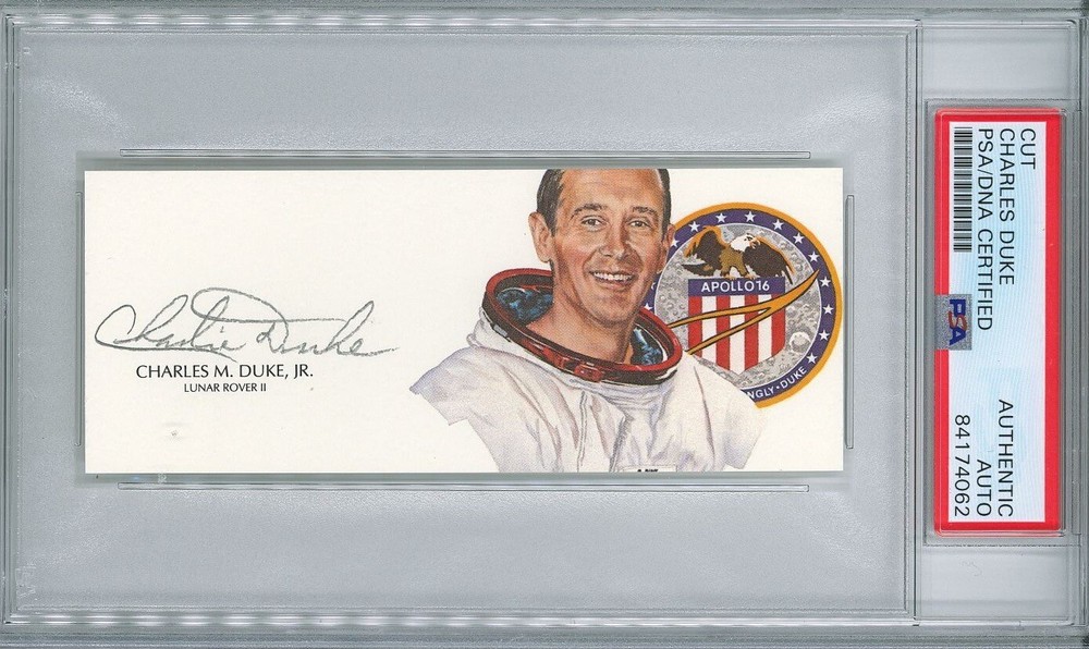 CHARLIE DUKE SIGNED CUT SIGNATURE PSA DNA APOLLO 16 MOONWALKER