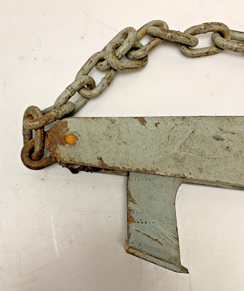 Lot Of 2 Pallet Puller