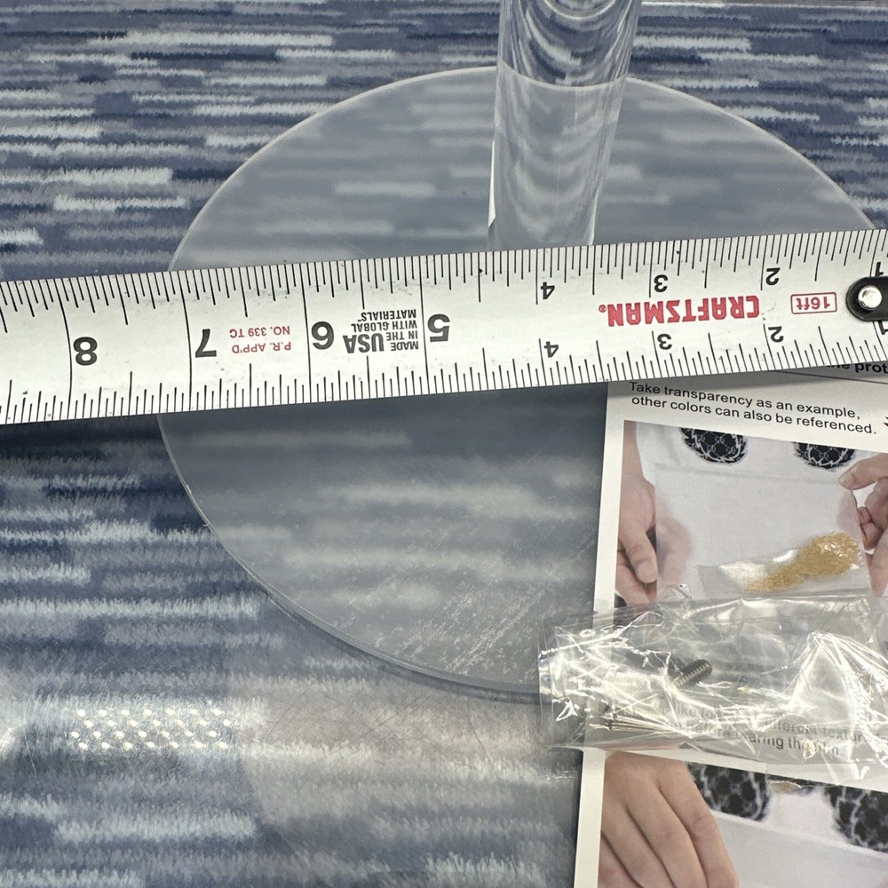 Clear acrylic pedestal Round