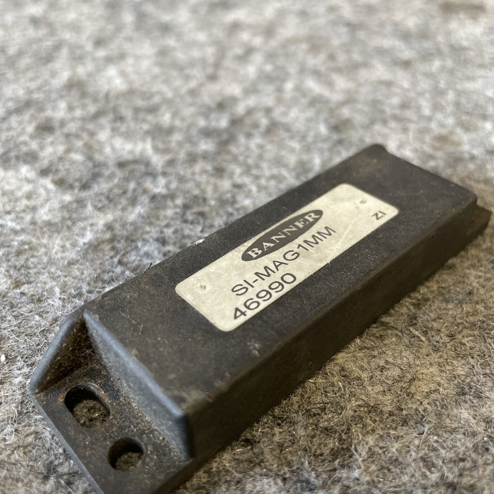 Banner SI-MAG1MM 46990 Rectangle Safety Interlock Switch Magnetic Actuator Used