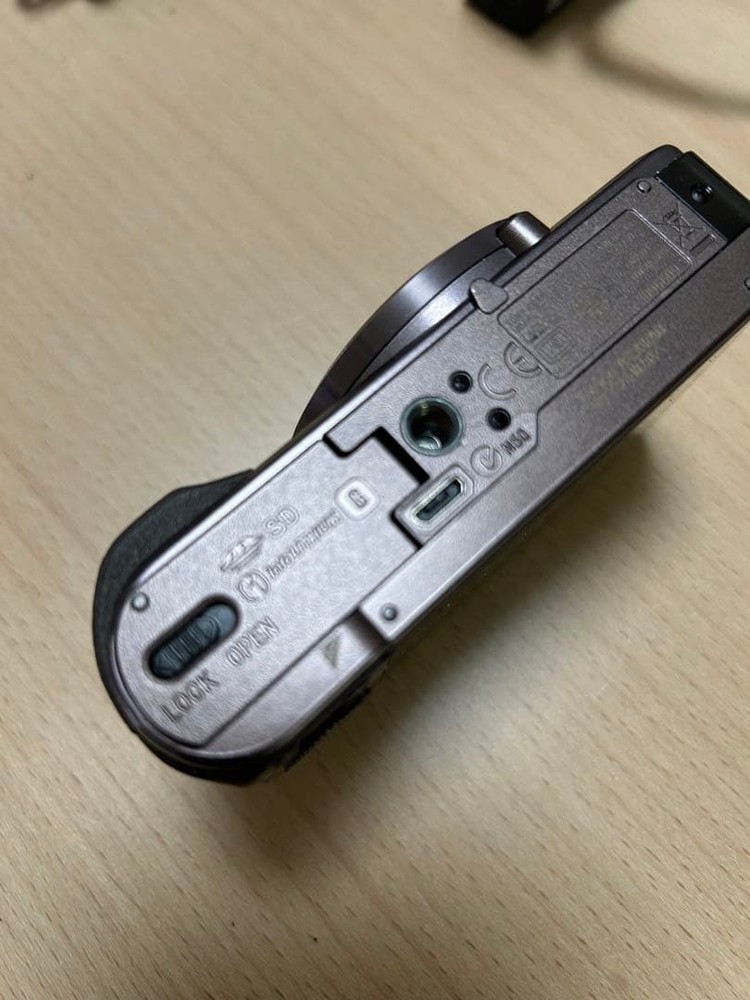 Sony Cyber shot Compact Digital Camera