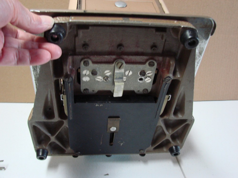 HEDMAN CO. F & E ELECTRIC CHECK WRITER PROTECTOR W/ LOCKING KEYS