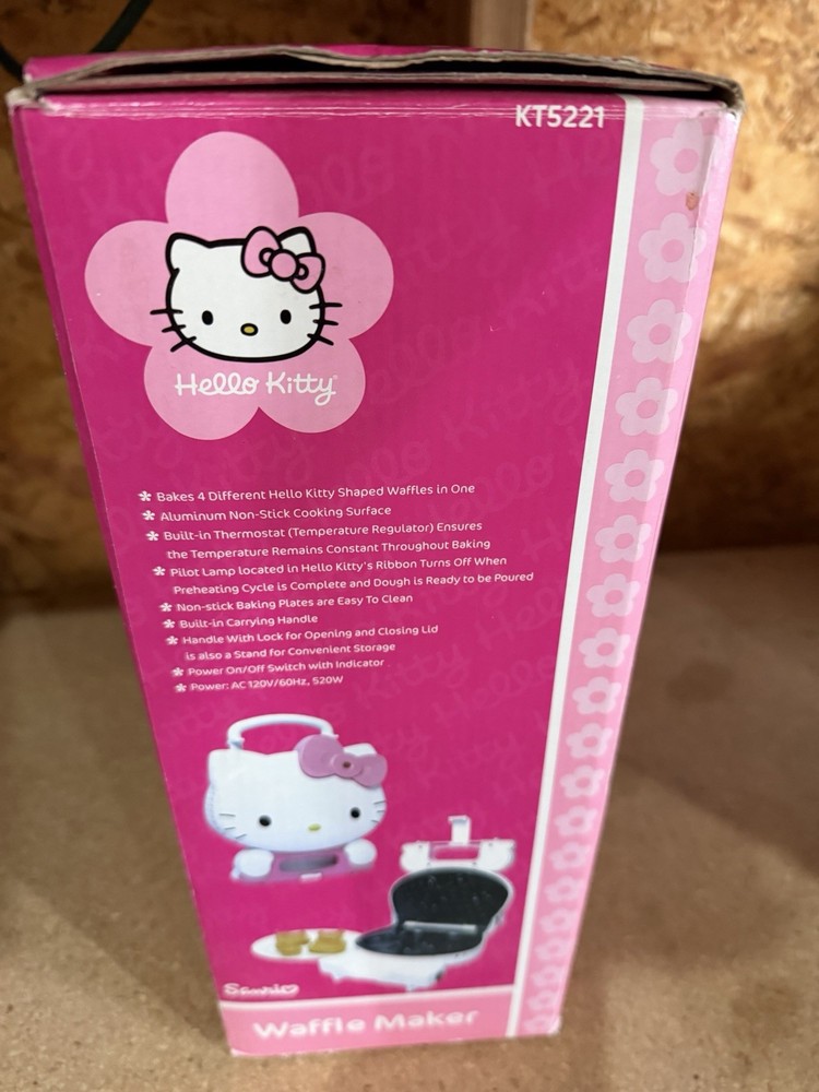 Hello Kitty Waffle Maker KT5221 New Open Box