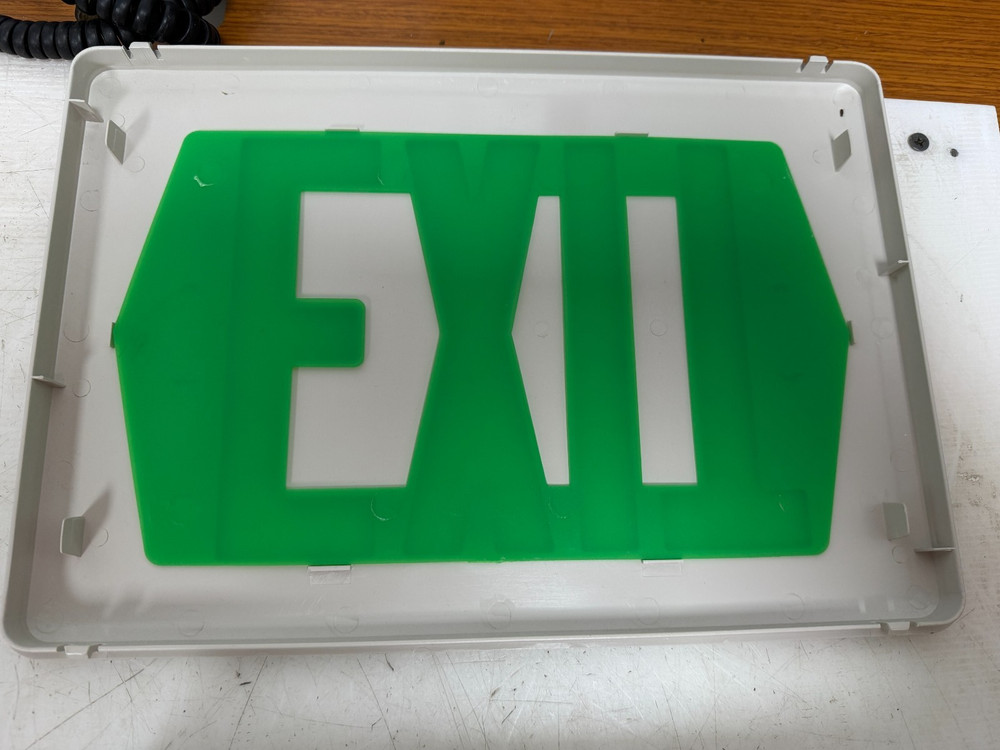 👀 NEW ATLITE CONTOURS GREEN PLASTIC ADVANCED LED EMERGENCY EXIT SIGN PNL-GU