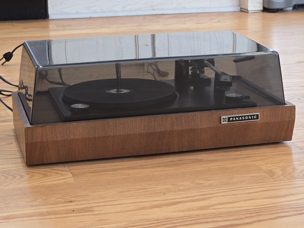 Panasonic RD-7673D Automatic 4-Speed Turntable RD7673D | Needs Servicing