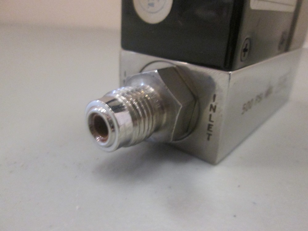 Unit UFC-1100A, Mass Flow Controller MFC, HCL, 500 SCCM, Used