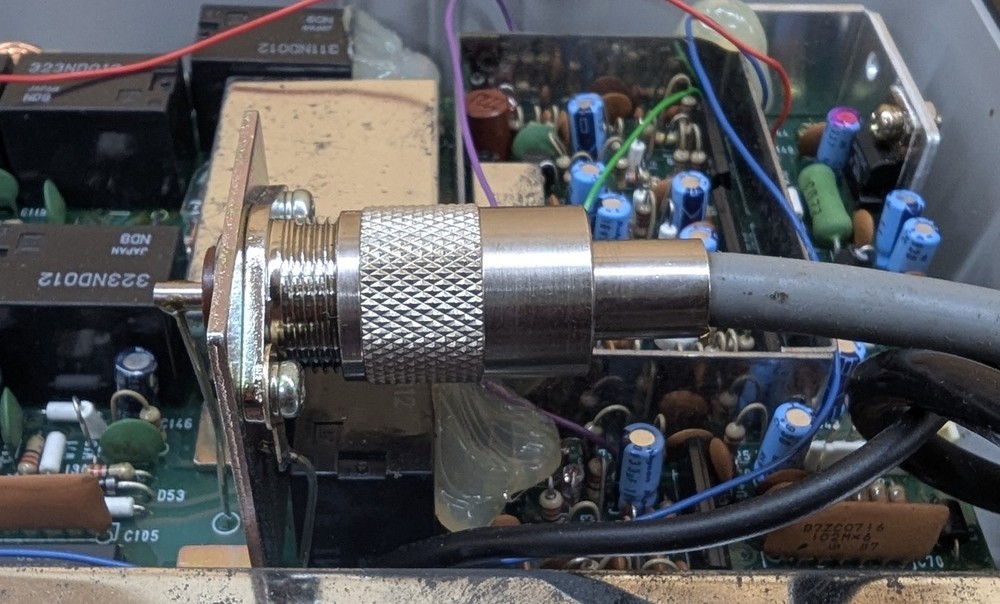 Icom AH-2 Antenna Tuner HF with cables