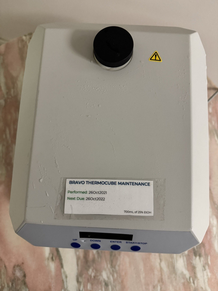 Thermo Cube Solid State Cooling System/Chiller 10-400-1C-4-RS-LT-AR-37B Tested