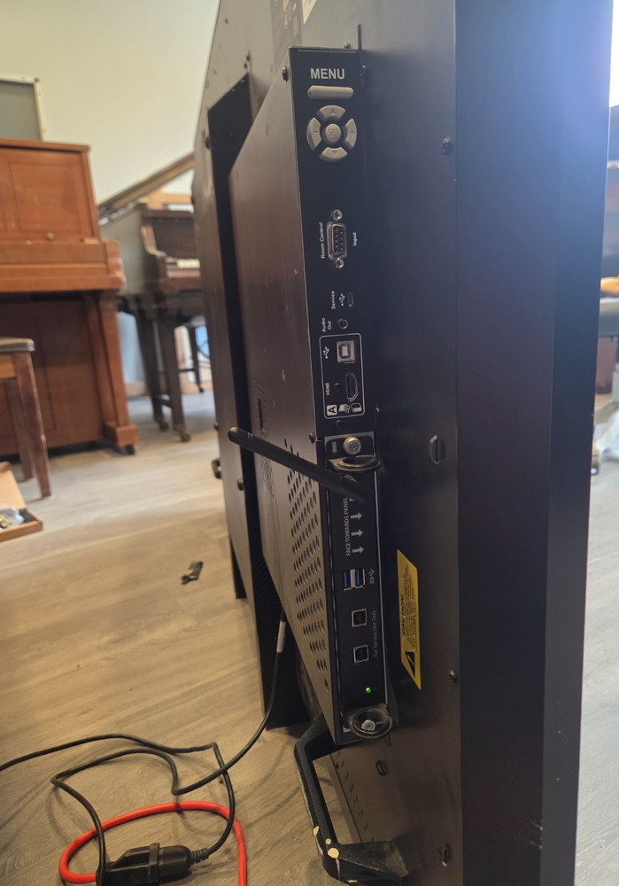 SMART Board SPNL6065 65" 4k Touchscreen Interactive Whiteboard Built in WiFi