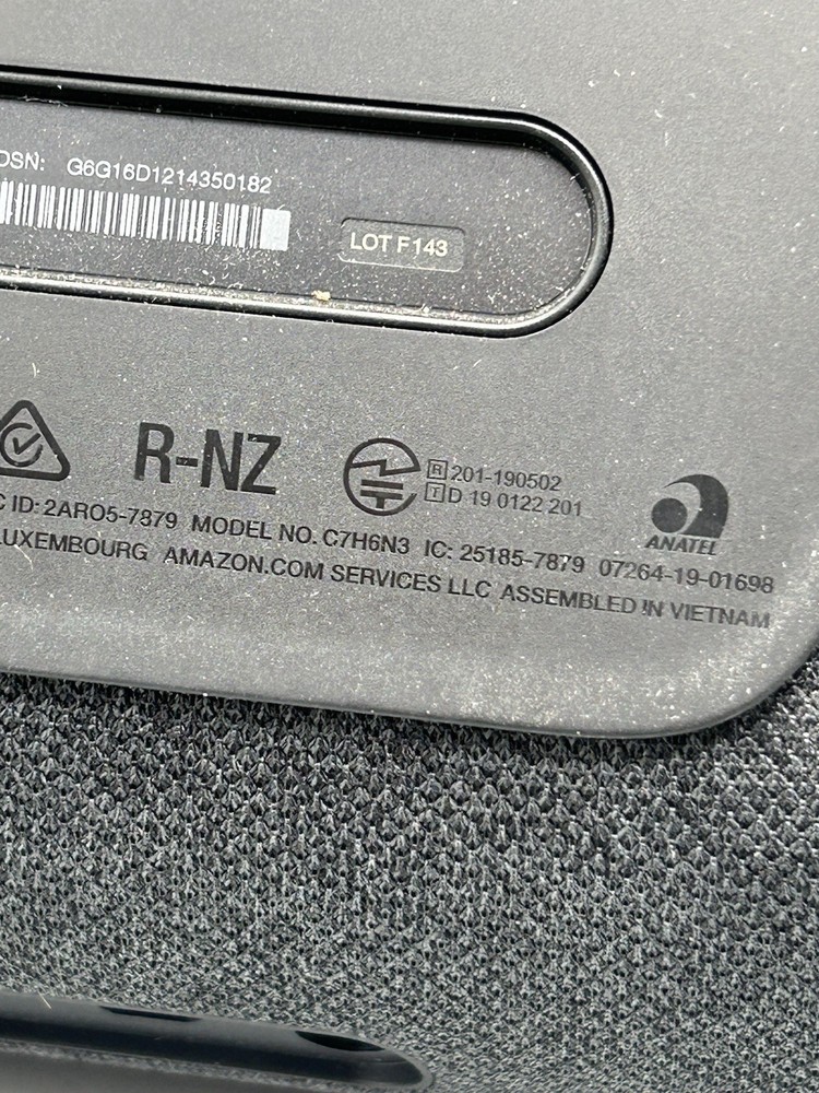 Amazon Echo Show 8 Smart Display (1st Gen) - Charcoal Black - Tested