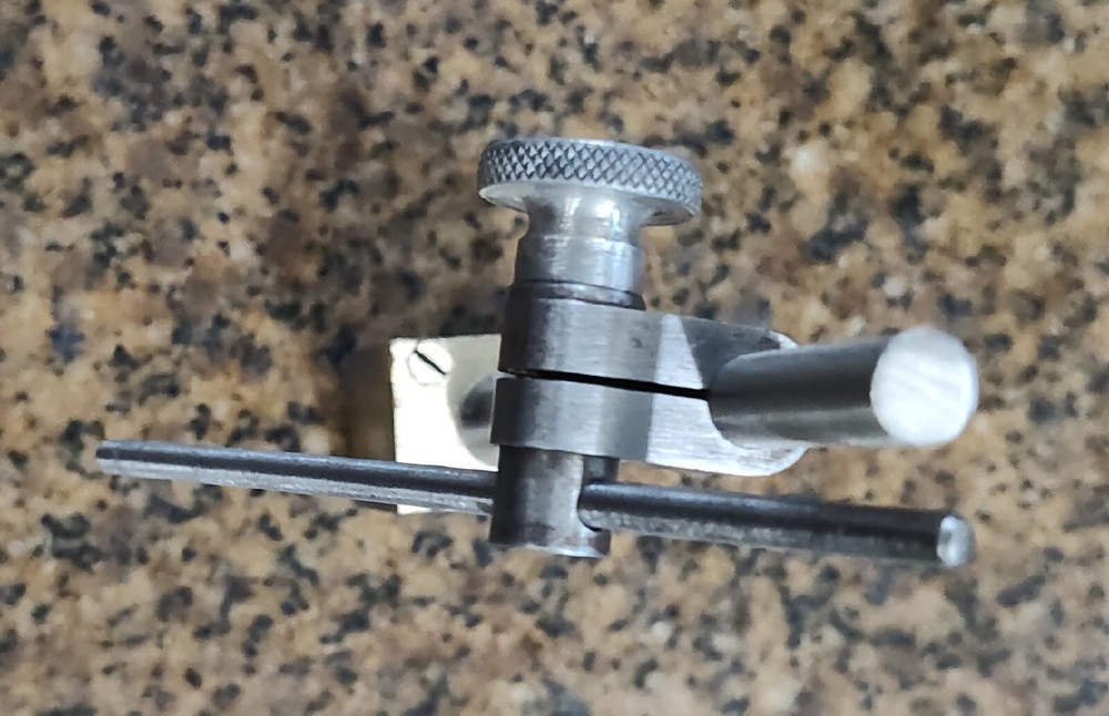 VINTAGE MINI MAGNETIC INDICATOR BASE