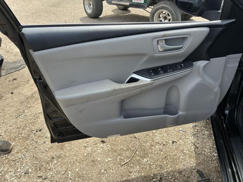 CAMRY 2016 Fuse Box Cabin 104705961