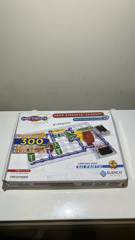 Snap Circuits SC 300 STEM Electronics Exploration kit Science