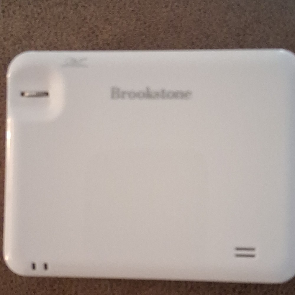 Brookstone MP 25H DLP Projector White HDMI Micro USB Audio