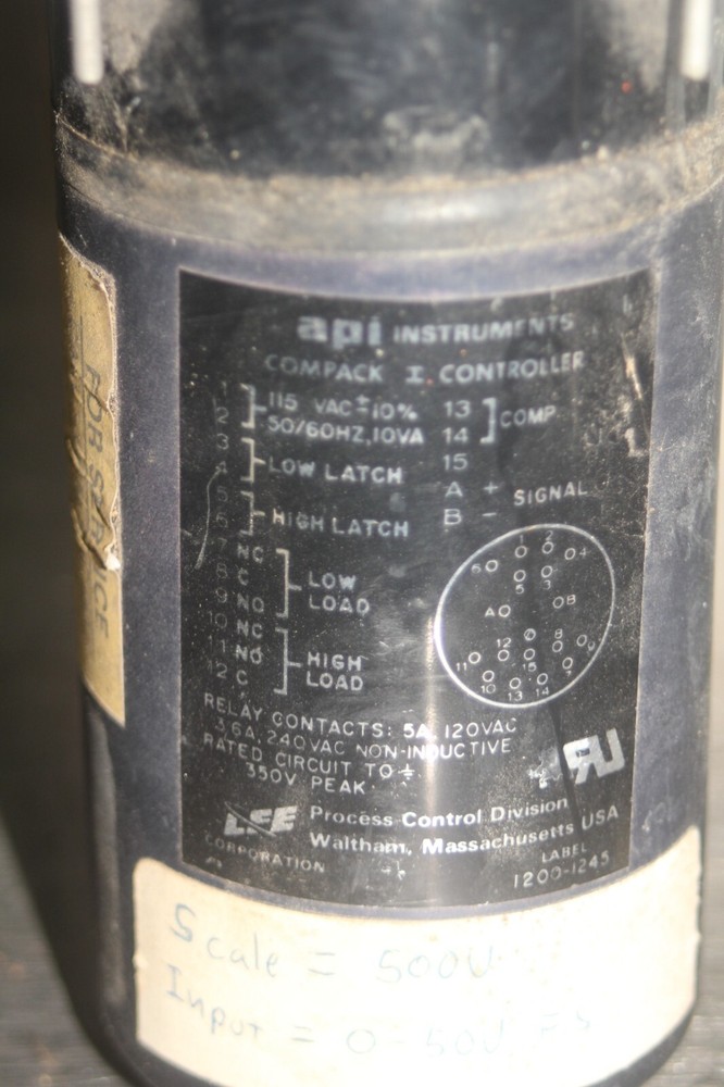 API Instruments 0/500 AC Voltmeter 1200-1245