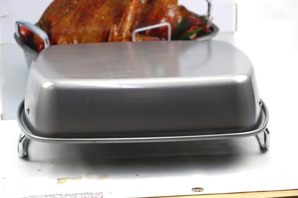 CIRCULON ROASTER PAN Nonstick with Rack - 17” X 13”