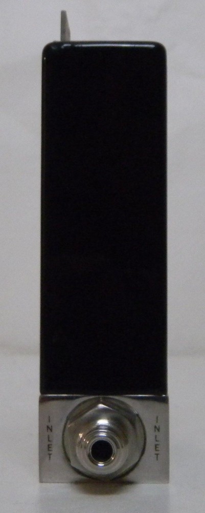 Unit UFC-1200A Mass Flow Controller, Gas- O2, Range- 2 SLM, Used