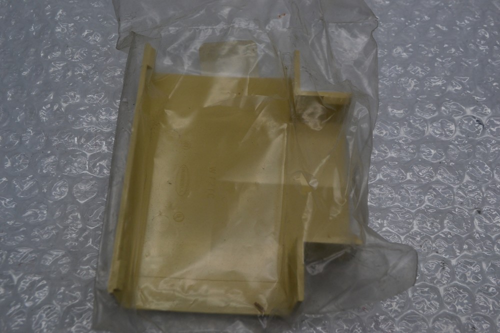 HUBBELL WT2TC 3/4" COVER NSNP