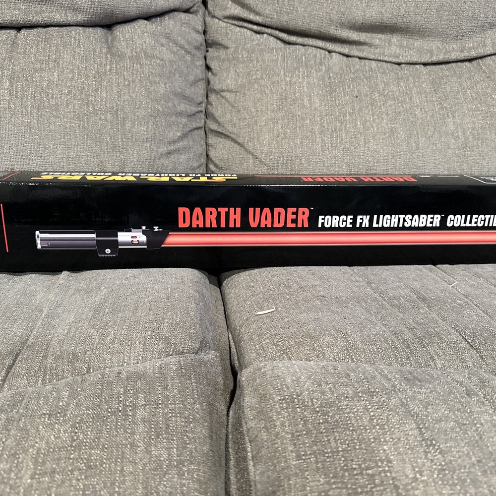 Master Replicas Star Wars Darth Vader Force FX Lightsaber NIB