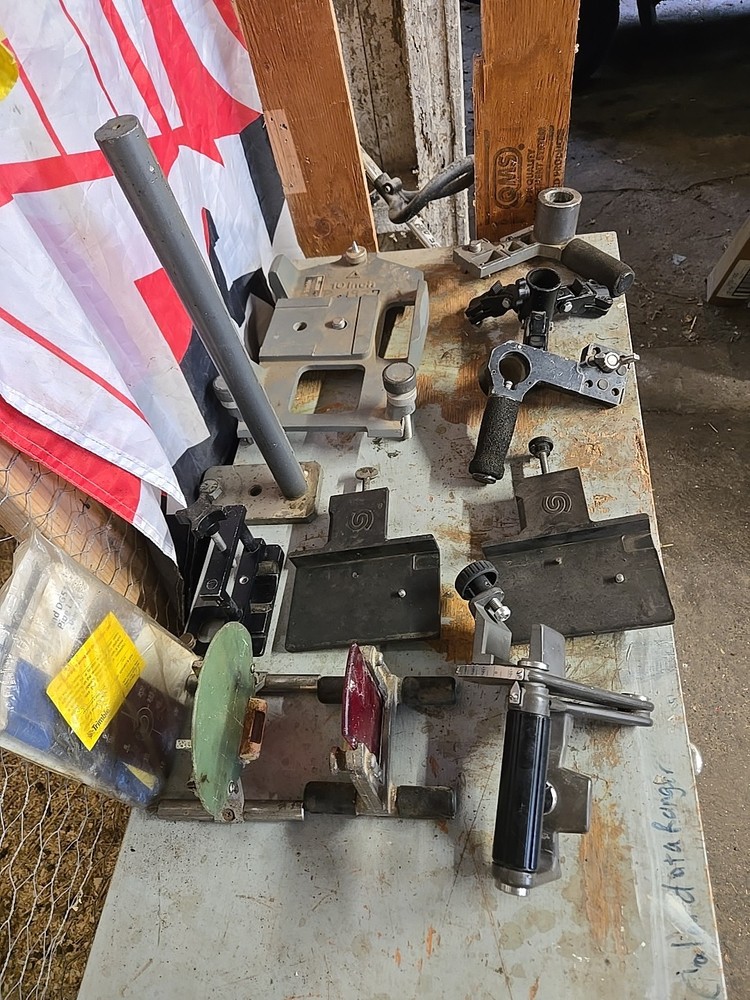 Spectra-Physics Trimble Model 1230 Components And Peripherals Mount + Stand