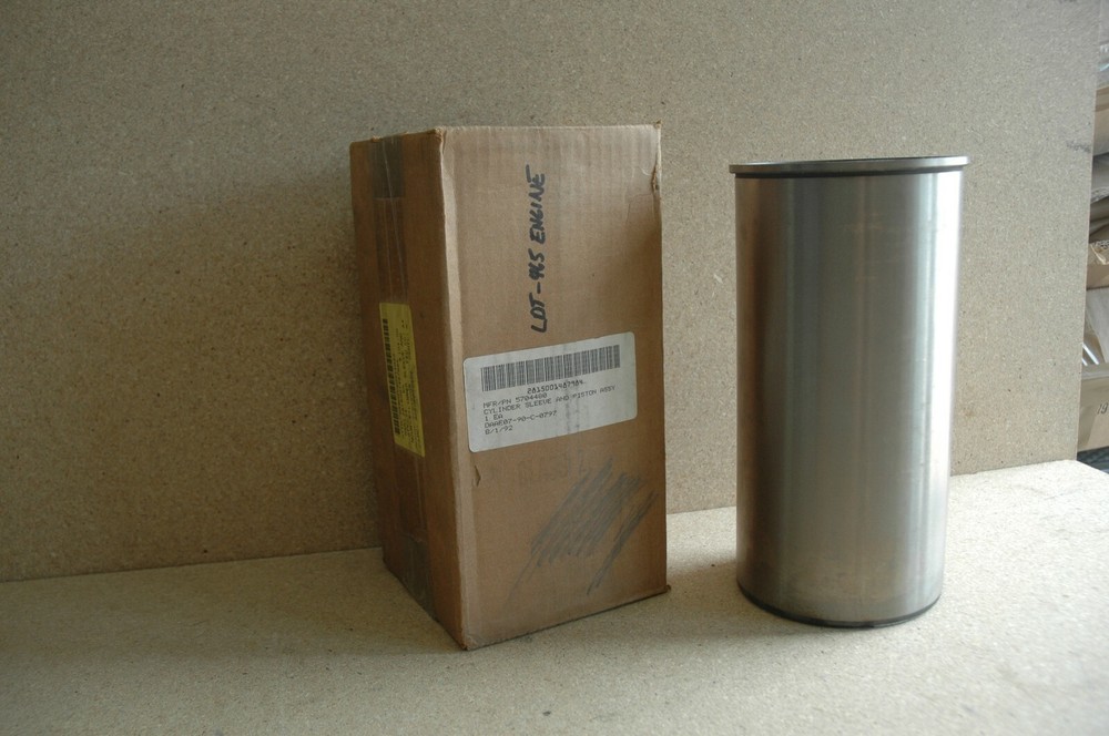 cylinder sleeve and piston assy. LDS-465-1A eng. M35 2.5Ton 2815-00-148-7984