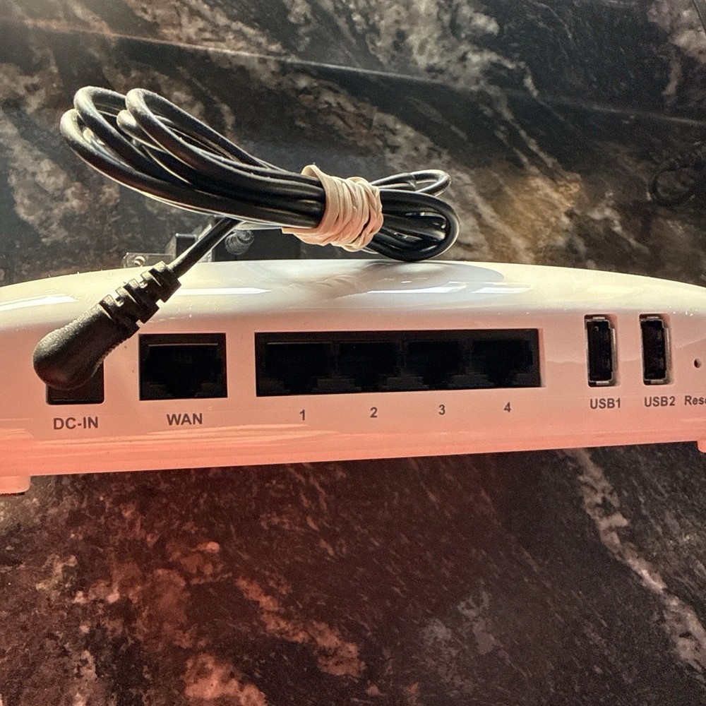 Portal “Fastlane” Mesh WiFi Router. A