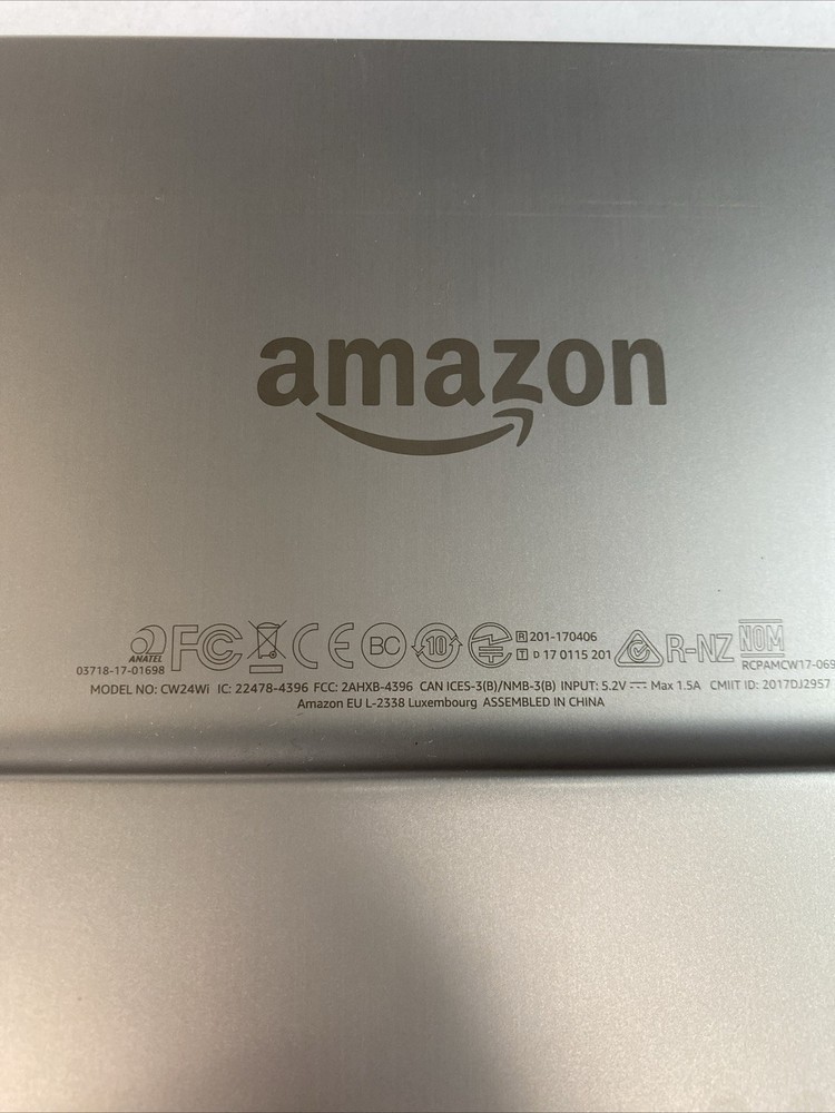 Amazon Kindle Oasis 9th Generation 8gb W/ Case