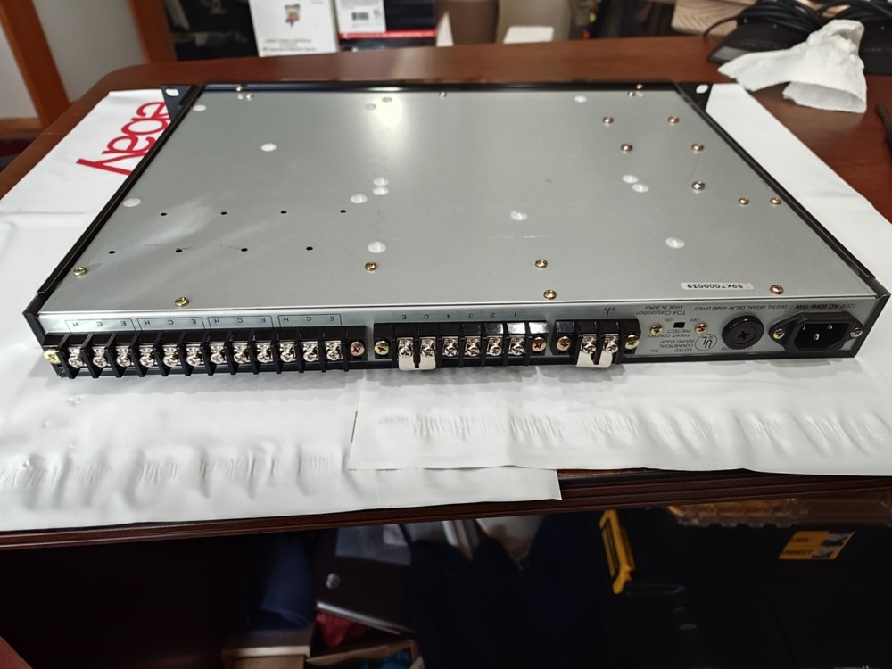 Toa Electronics D-1103 Digital Audio Signal Delay rack mount