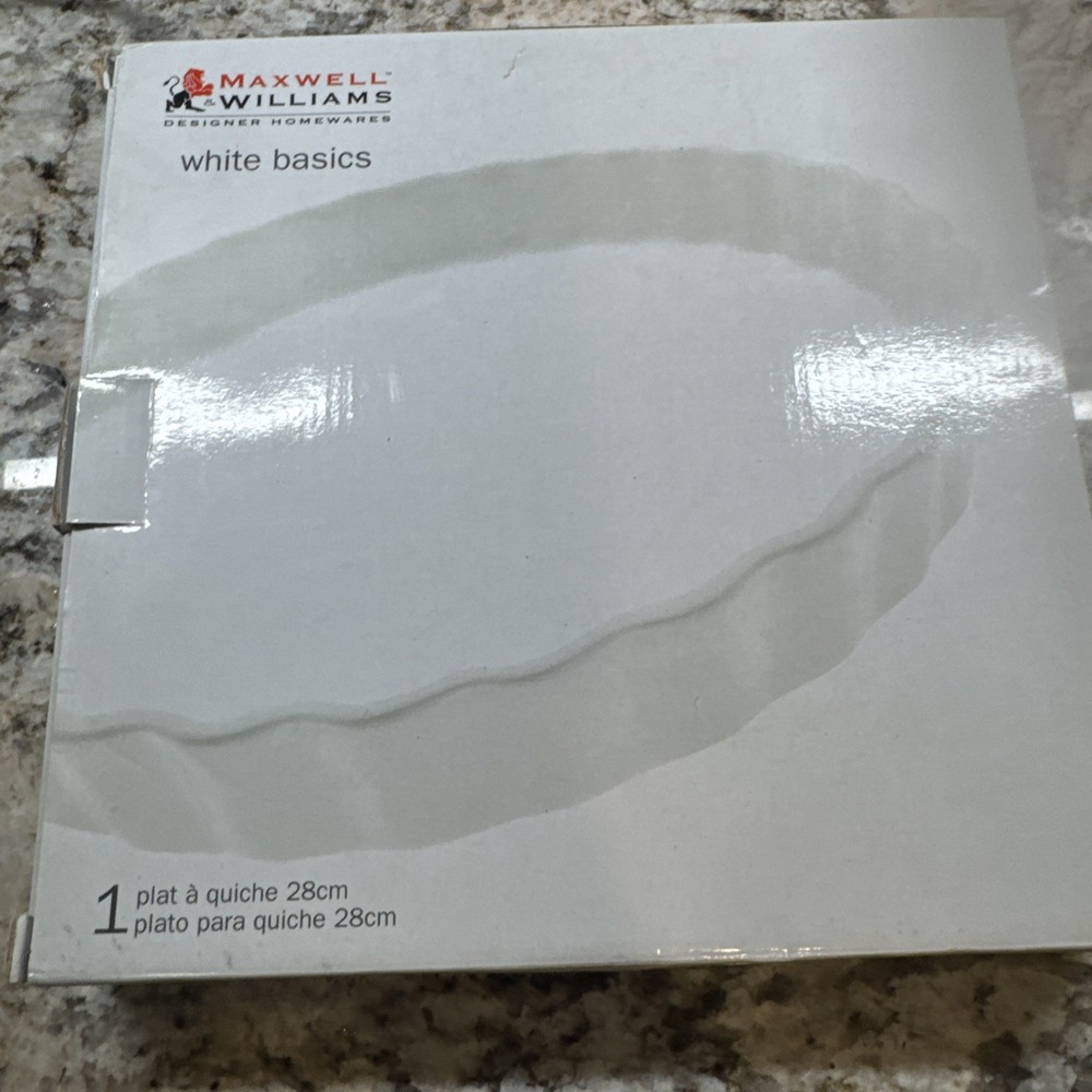 New Maxwell Williams White Pie Plate Oven Dish 11”