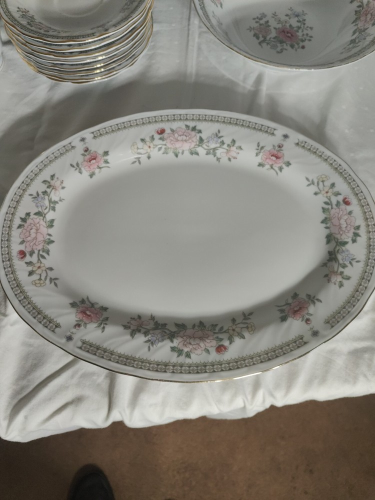 fine china sets for 8