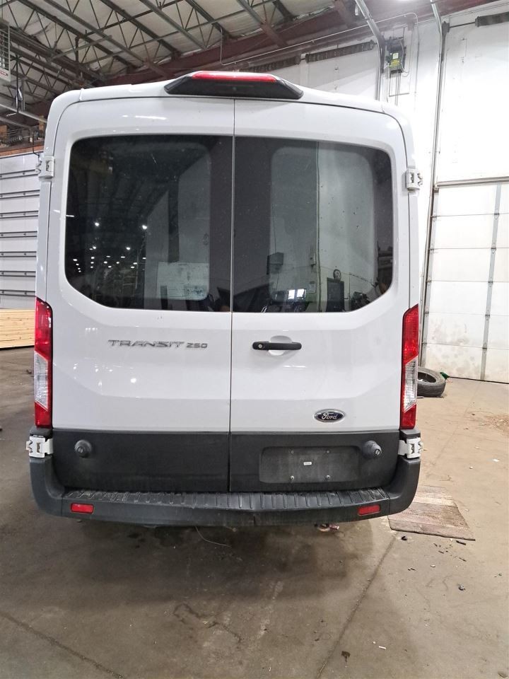 2020 Transit25 Camera/Projector Sku#4235087
