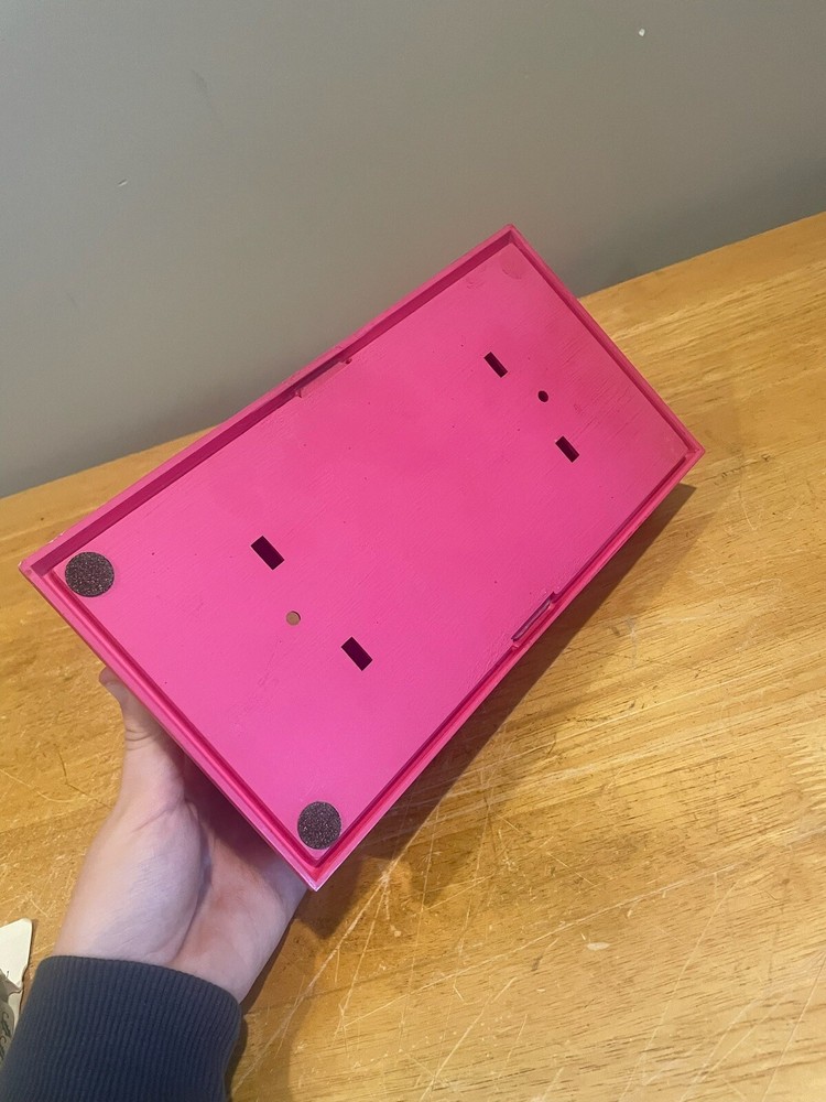 Vintage Syroco Plastic Pink Facial Tissue Box Holder Vanity Scroll Pattern