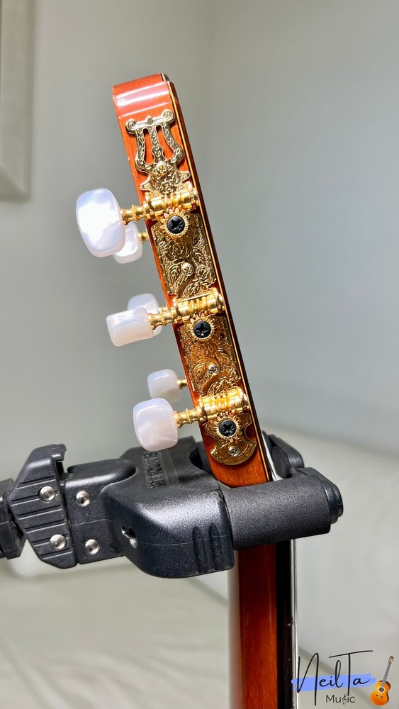 Takamine No.30 Classical Guitar (1979)